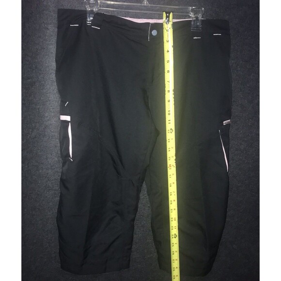 Nike Fit Dry Capri Crop Pants Large Utility Women’s Cargo Pockets Black Pink Zip - Picture 8 of 12